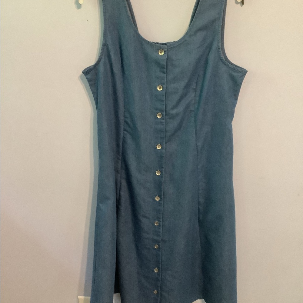 Closet Dump Knee Length Chambray Sundress Size Medium